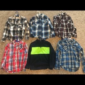 Boys shirts size Small